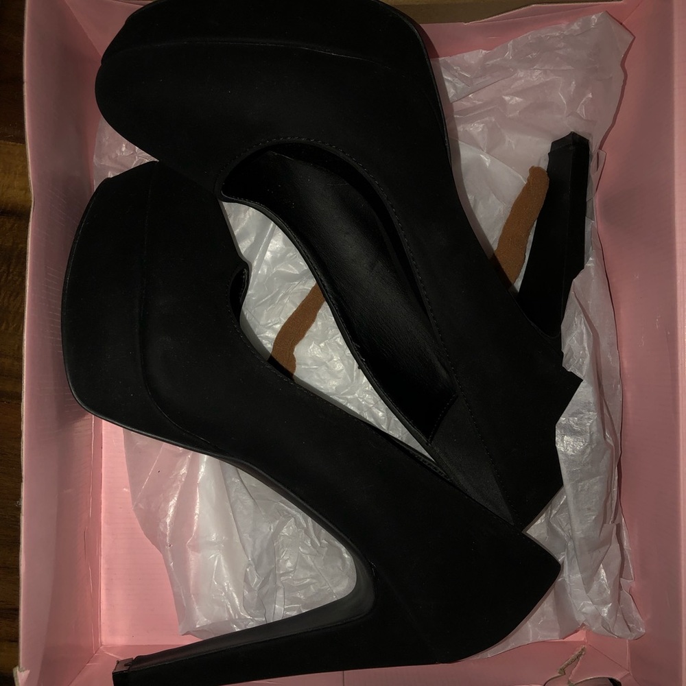 Charlotte Russe Pumps